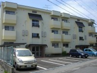まちなか住宅家賃助成事業対象 ペットと同居できます(ペット条件あり:礼金+1ヶ月)
2台目駐車場は近隣 和室はモダンな琉球畳