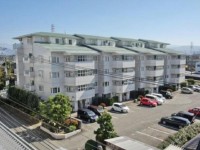 ショッピングセンターまで100ｍ♪ペット相談(飼育の場合は礼金2ヶ月)。ピアノ相談。