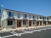 ペット相談可・ネット使用料無料・融雪付駐車場の最上階角部屋♪
浴室は1坪以上、アイランドキッチン、防犯カメラもついて機能充実♪